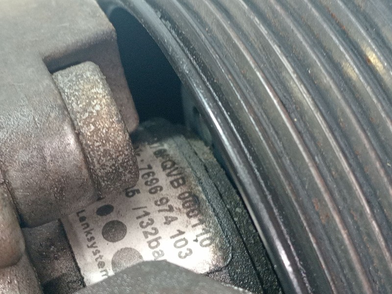 Recambio de bomba direccion para land rover range rover iii (l322) 4.4 4x4 referencia OEM IAM 7696974103  