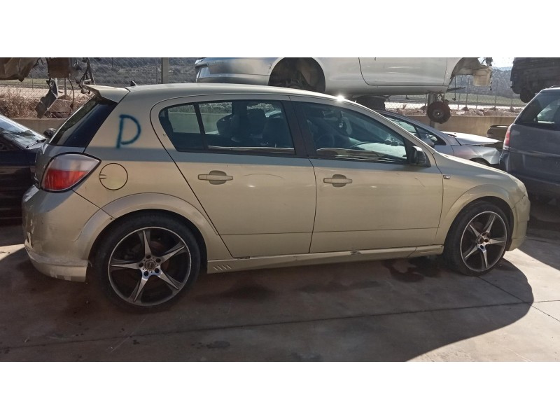 opel astra h (a04) del año 2004