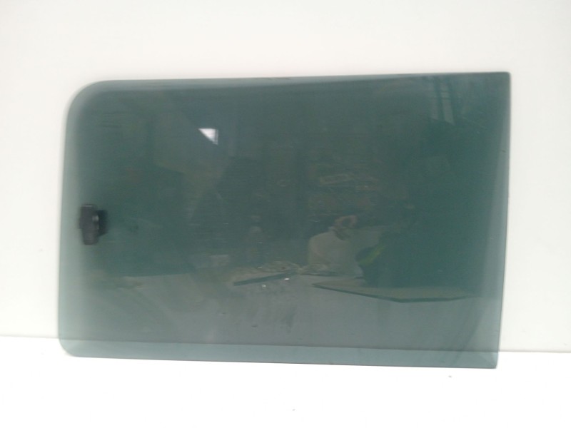 Recambio de luna trasera derecha para mitsubishi l 200 (k6/7) 2500 td glx (4-ptas.) referencia OEM IAM   