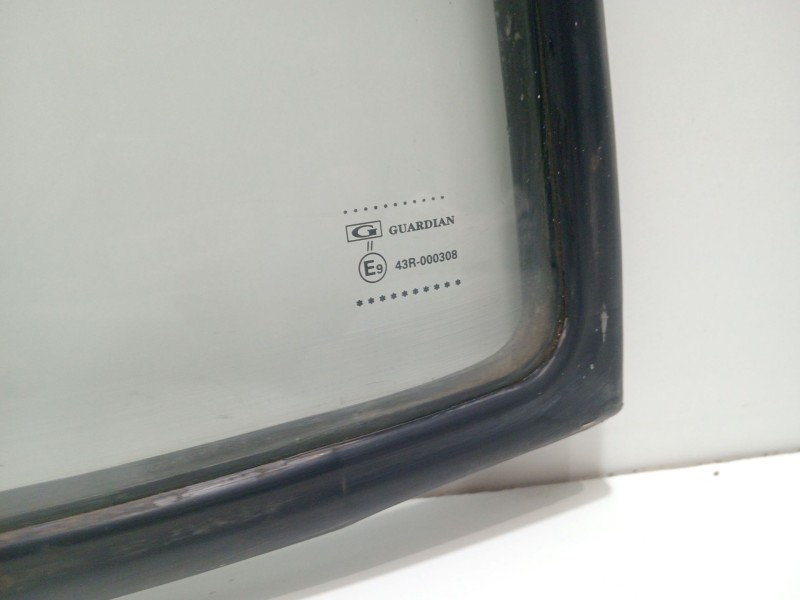 Recambio de luna delantera izquierda para nissan patrol (k/w260) corto ta referencia OEM IAM PATROL(K/W260)CortoTA1989-0  