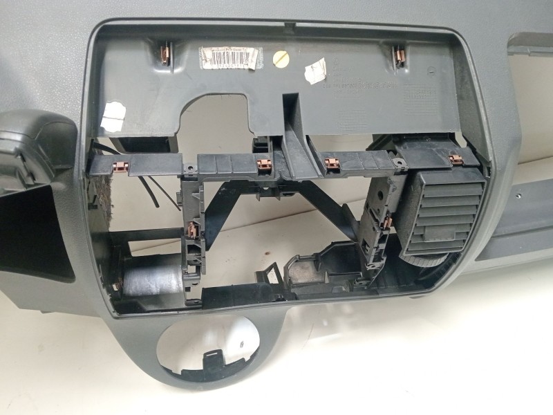 Recambio de salpicadero para volkswagen transporter t5 autobús (7hb, 7hj, 7eb, 7ej) 2.5 tdi referencia OEM IAM 7H1857003  