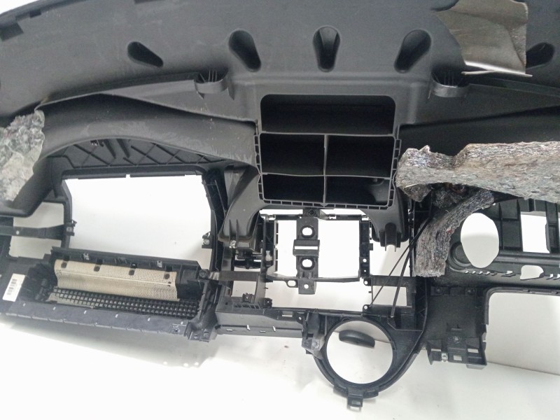 Recambio de salpicadero para volkswagen transporter t5 autobús (7hb, 7hj, 7eb, 7ej) 2.5 tdi referencia OEM IAM 7H1857003  