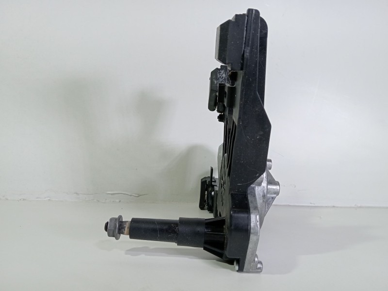 Recambio de motor limpia trasero para citroën c4 spacetourer (3d_) 1.5 bluehdi 130 referencia OEM IAM 9819523180  