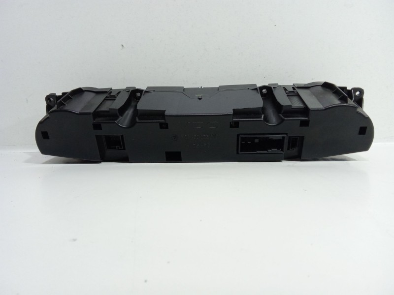Recambio de mando climatizador para mercedes-benz clase e (w211) e 220 cdi (211.006) referencia OEM IAM 2118300090  