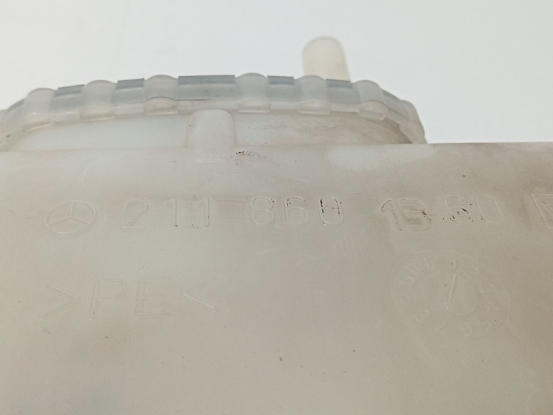 Recambio de deposito limpia para mercedes-benz clase e (w211) e 220 cdi (211.006) referencia OEM IAM A2118601360  