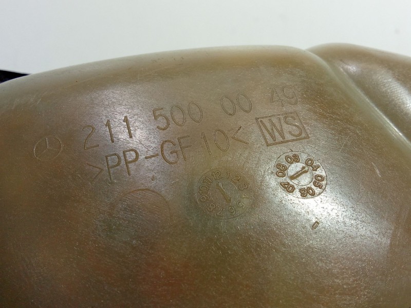 Recambio de deposito expansion para mercedes-benz clase e (w211) e 220 cdi (211.006) referencia OEM IAM 2115000049  