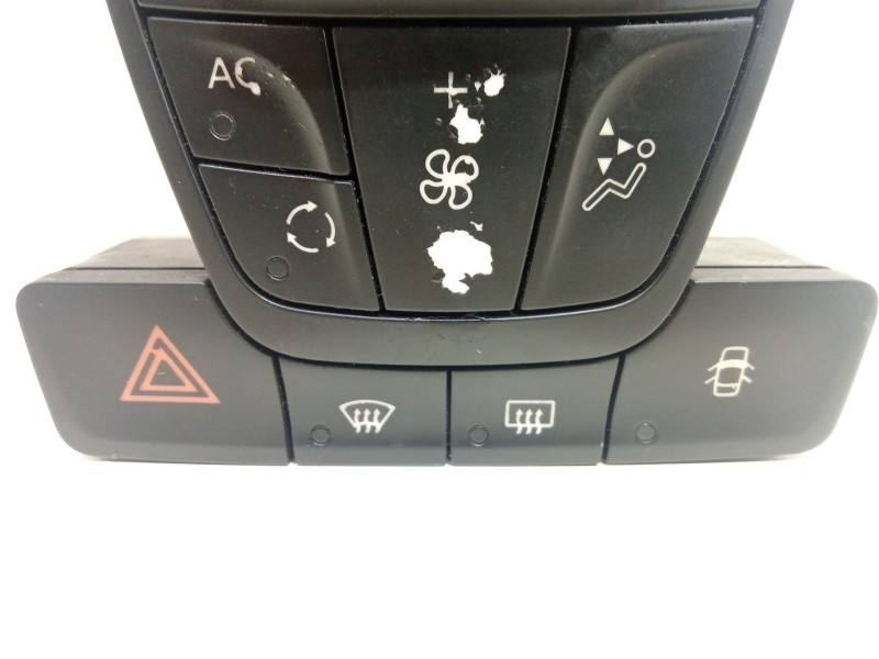 Recambio de mando climatizador para renault laguna grandtour iii 2009 referencia OEM IAM 275100001R  