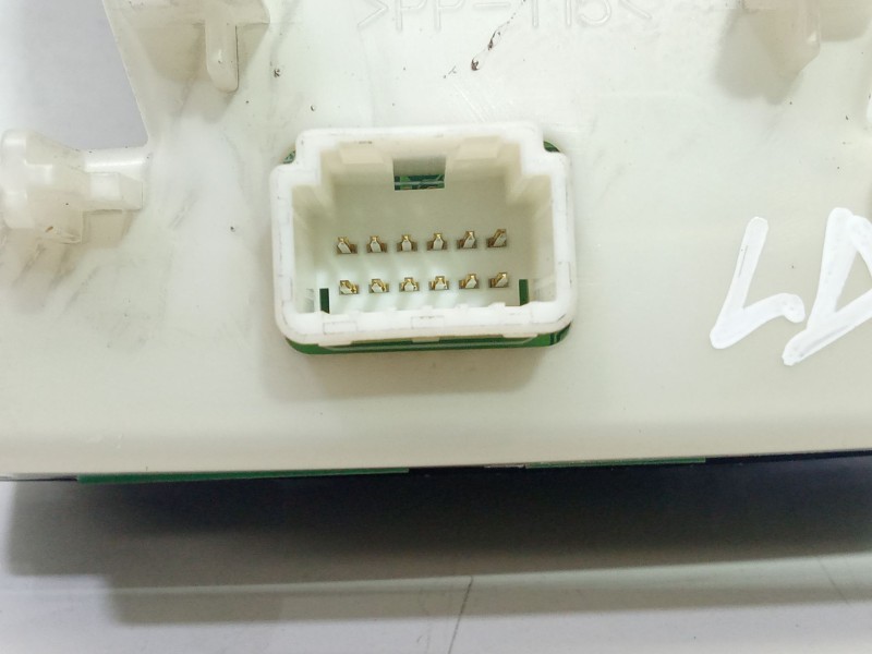 Recambio de mando climatizador para renault laguna grandtour iii 2009 referencia OEM IAM 275100001R  