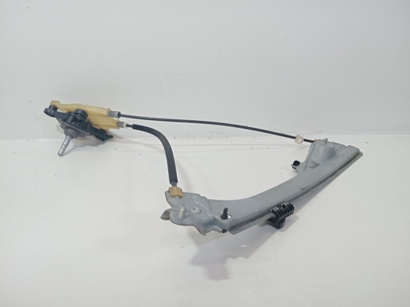 Recambio de elevalunas trasero izquierdo para renault laguna grandtour iii 2009 referencia OEM IAM 827010001R  