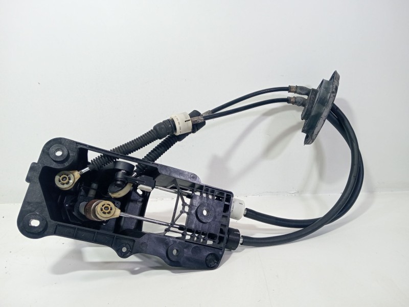 Recambio de palanca cambio para renault laguna grandtour iii 2009 referencia OEM IAM 8200933375B  