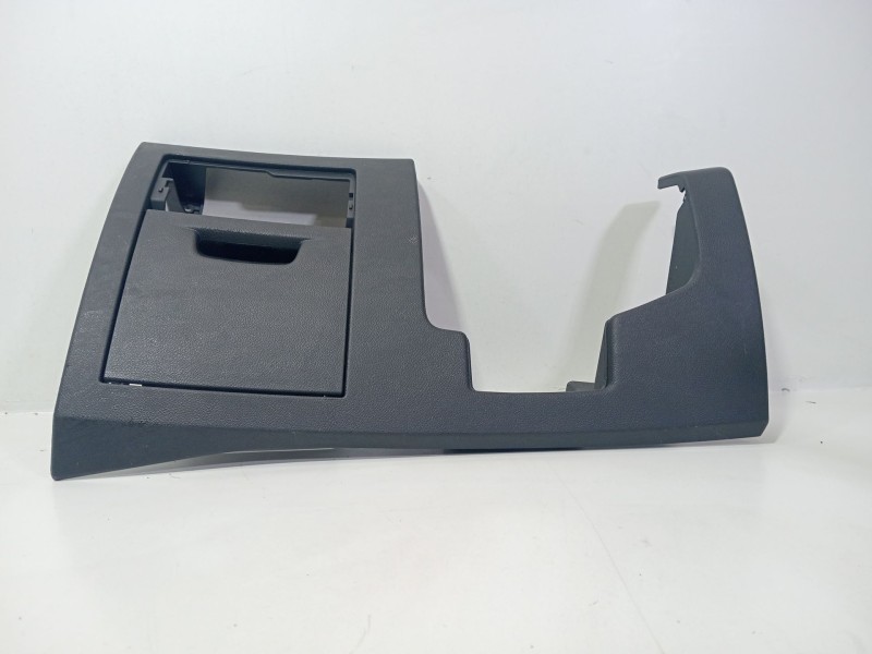 Recambio de moldura para renault laguna grandtour iii 2009 referencia OEM IAM 689210002R  