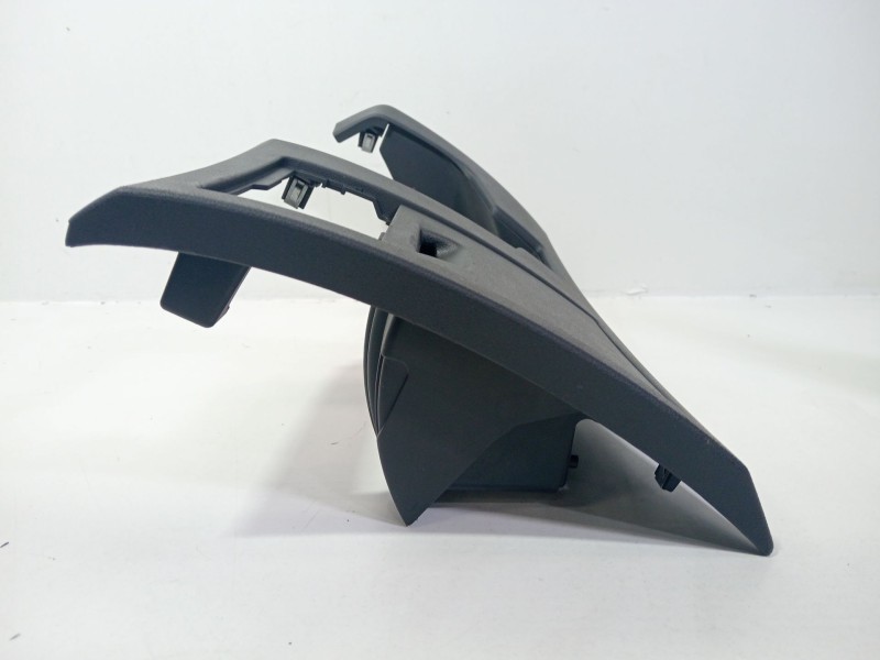 Recambio de moldura para renault laguna grandtour iii 2009 referencia OEM IAM 689210002R  