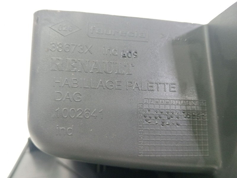 Recambio de moldura para renault laguna grandtour iii 2009 referencia OEM IAM 689210002R  