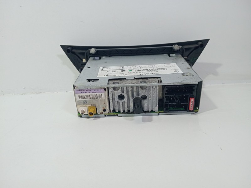 Recambio de sistema audio / radio cd para renault laguna grandtour iii 2009 referencia OEM IAM 281156980R  