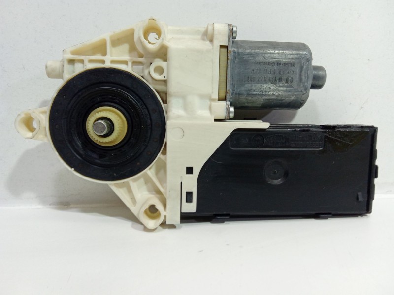 Recambio de motor elevalunas delantero derecho para renault laguna grandtour iii 2009 referencia OEM IAM 503621050103  