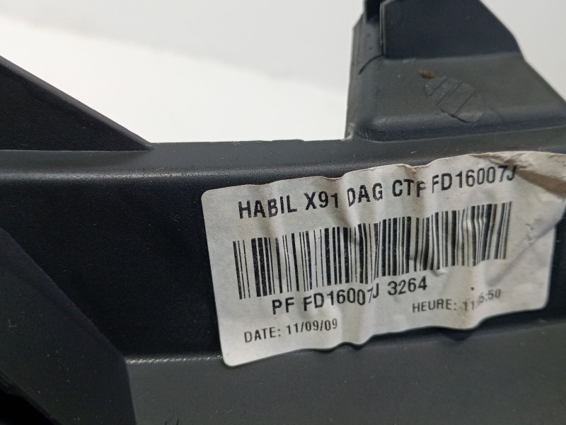 Recambio de moldura para renault laguna grandtour iii 2009 referencia OEM IAM 1001010  