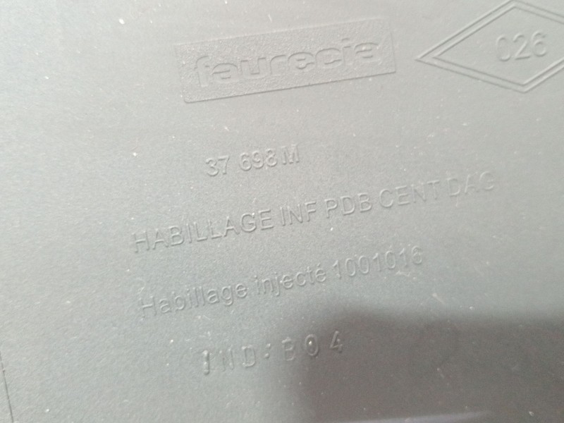 Recambio de moldura para renault laguna grandtour iii 2009 referencia OEM IAM 1001010  