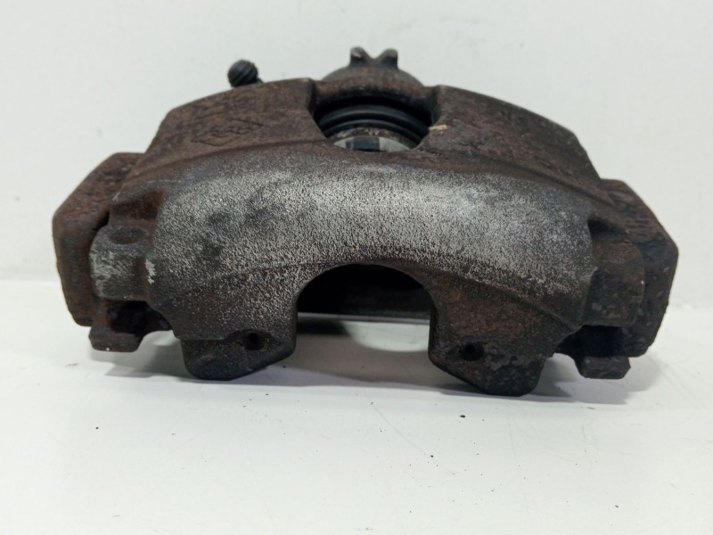 Recambio de pinza freno delantera derecha para renault laguna grandtour iii 2009 referencia OEM IAM LAGUNA GRANDTOUR III 2009  