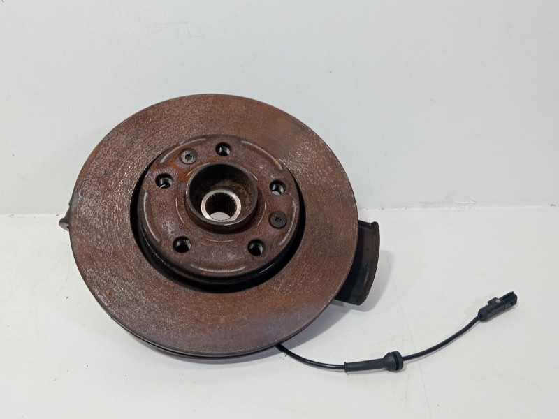 Recambio de mangueta delantera derecha para renault laguna grandtour iii 2009 referencia OEM IAM LAGUNA GRANDTOUR III 2009  