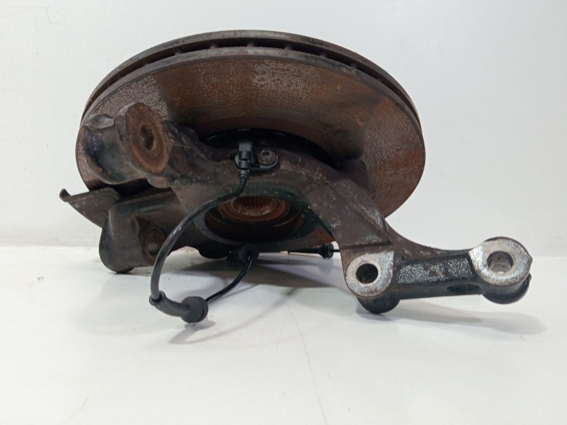 Recambio de mangueta delantera derecha para renault laguna grandtour iii 2009 referencia OEM IAM LAGUNA GRANDTOUR III 2009  