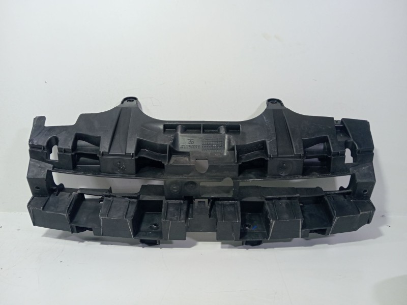 Recambio de moldura para renault laguna grandtour iii 2009 referencia OEM IAM 61200002R  