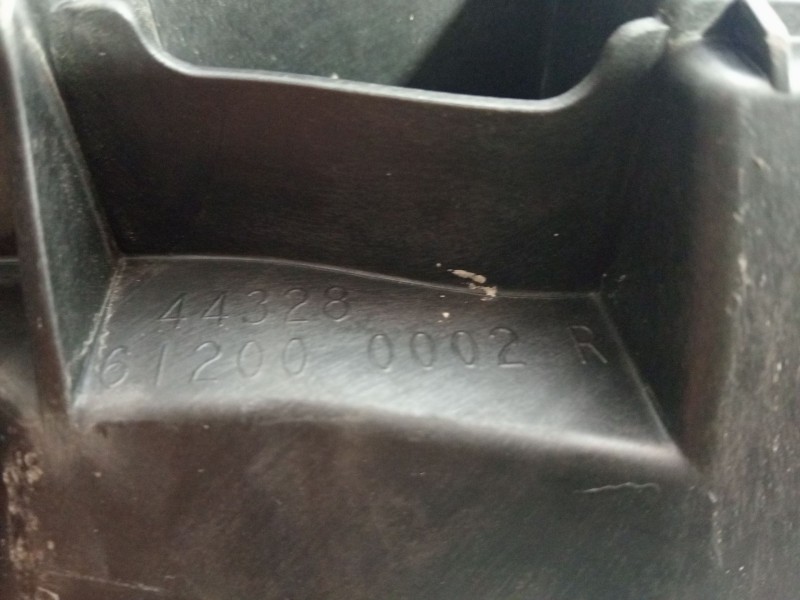 Recambio de moldura para renault laguna grandtour iii 2009 referencia OEM IAM 61200002R  