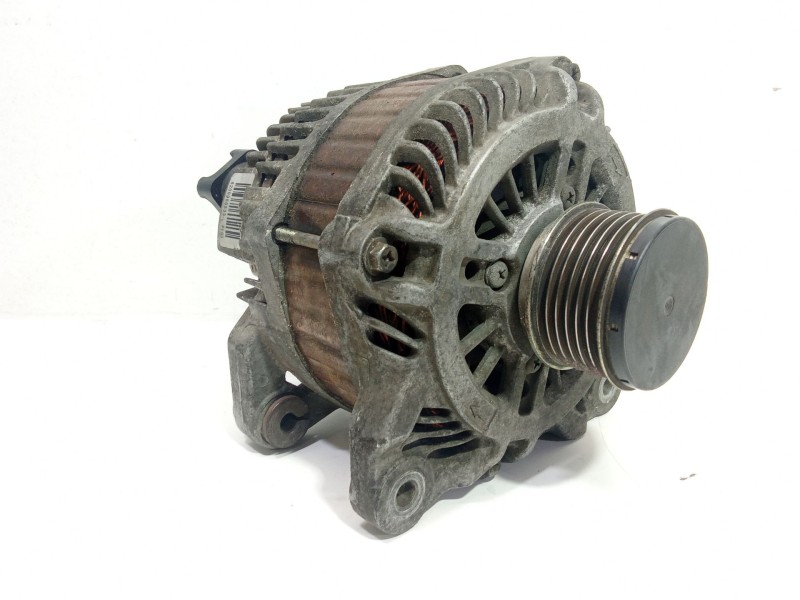 Recambio de alternador para renault laguna grandtour iii 2009 referencia OEM IAM 8200960533  