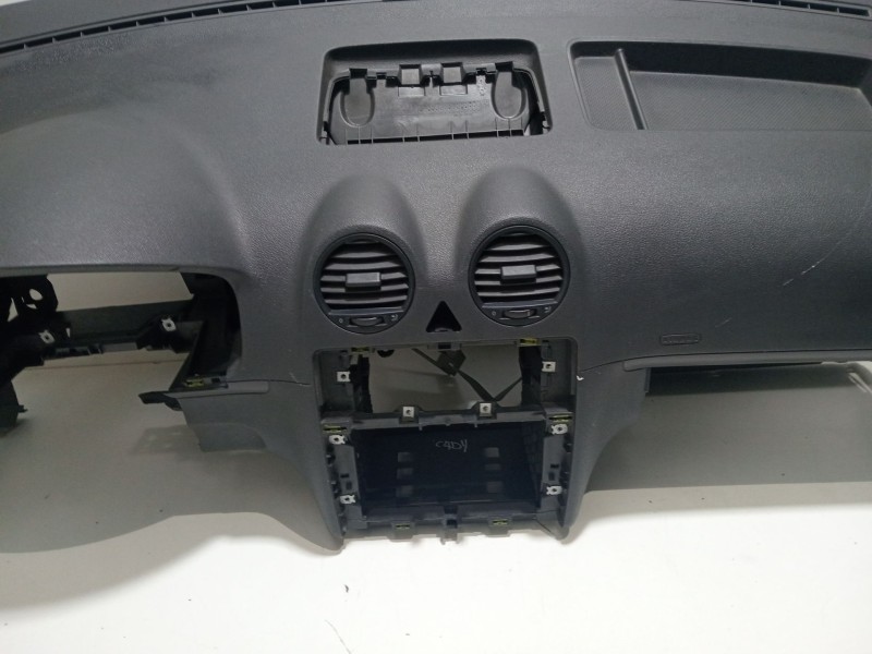 Recambio de salpicadero para volkswagen caddy ka/kb (2k) ecofuel kombi referencia OEM IAM 2k1858295  