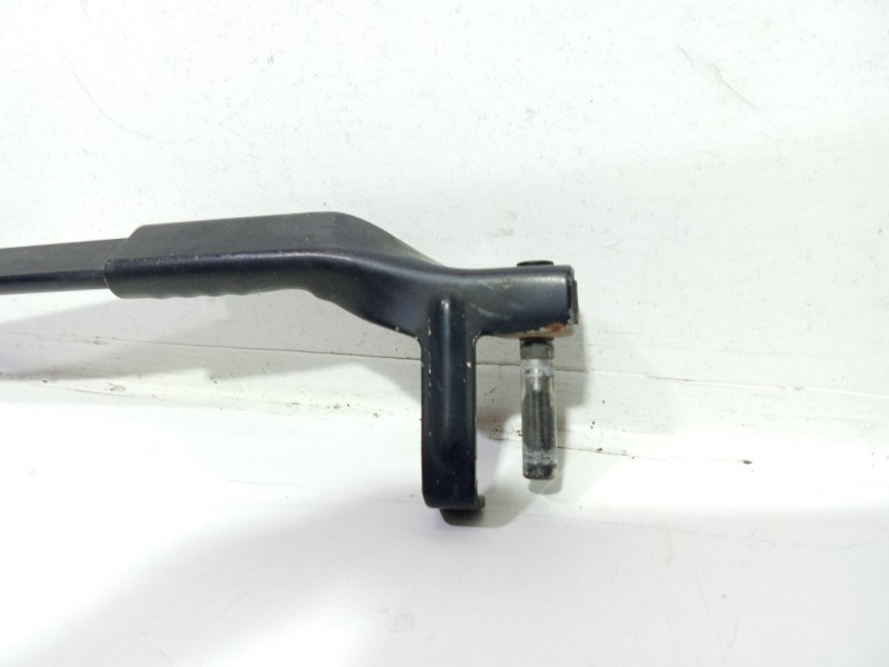 Recambio de brazo limpia delantero izquierdo para mercedes-benz clase e (w211) e 220 cdi (211.006) referencia OEM IAM A211820034