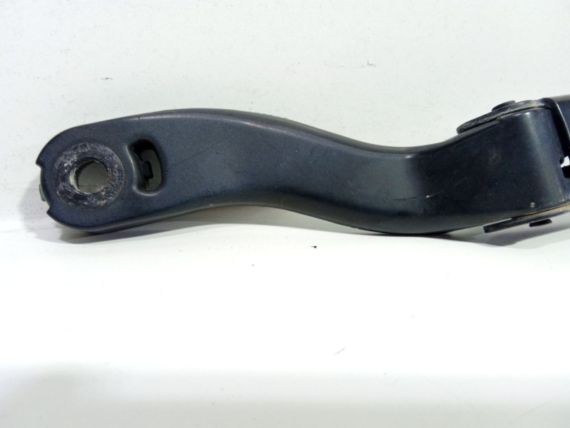 Recambio de brazo limpia delantero izquierdo para mercedes-benz clase e (w211) e 220 cdi (211.006) referencia OEM IAM A211820034