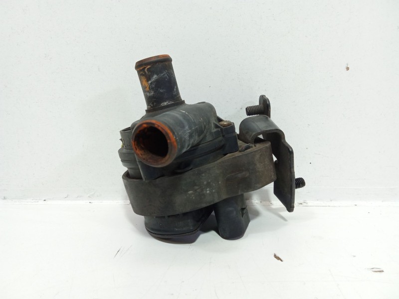 Recambio de bomba agua para mercedes-benz clase e (w211) e 220 cdi (211.006) referencia OEM IAM A2118350028  