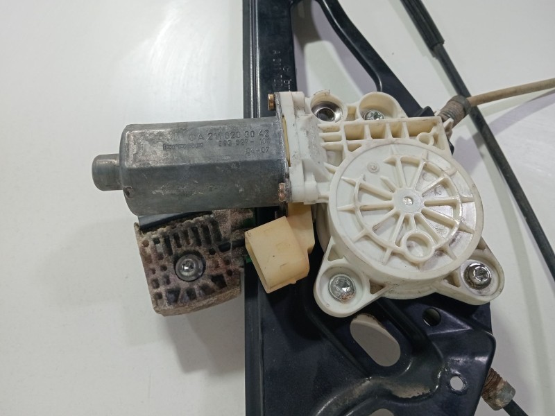 Recambio de elevalunas delantero derecho para mercedes-benz clase e (w211) e 220 cdi (211.006) referencia OEM IAM A2117200246  