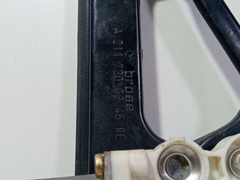 Recambio de elevalunas delantero derecho para mercedes-benz clase e (w211) e 220 cdi (211.006) referencia OEM IAM A2117200246  