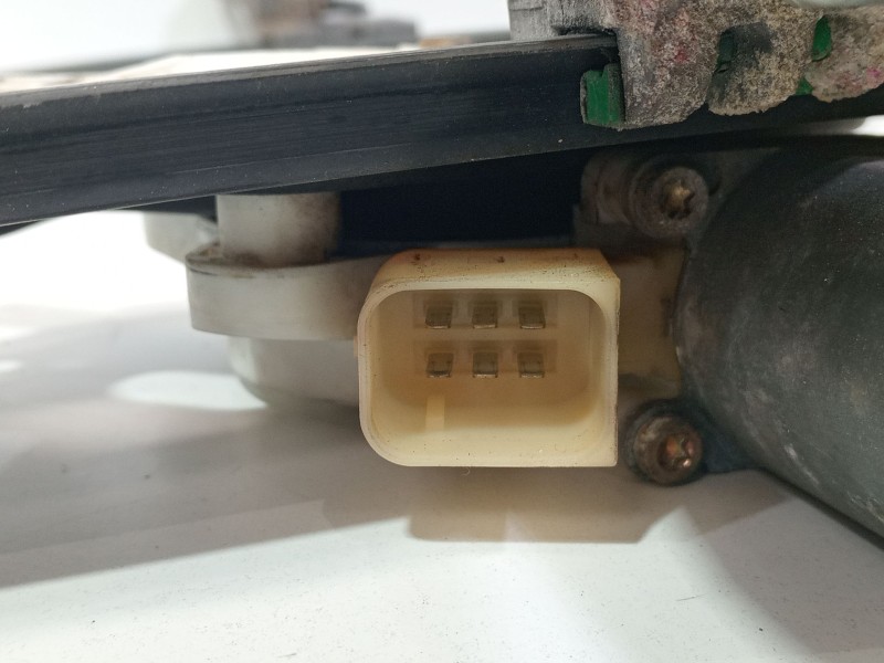 Recambio de elevalunas delantero derecho para mercedes-benz clase e (w211) e 220 cdi (211.006) referencia OEM IAM A2117200246  