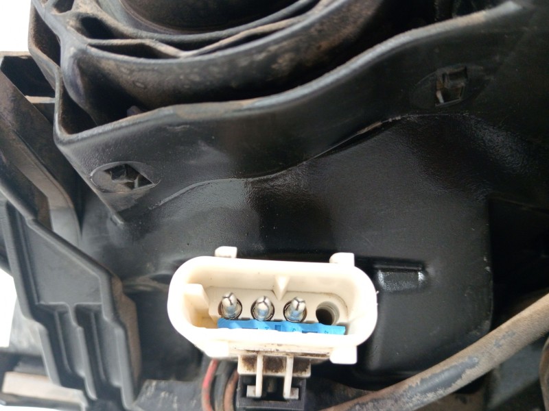 Recambio de faro derecho para land rover range rover iii (l322) 4.4 4x4 referencia OEM IAM 1305235728  