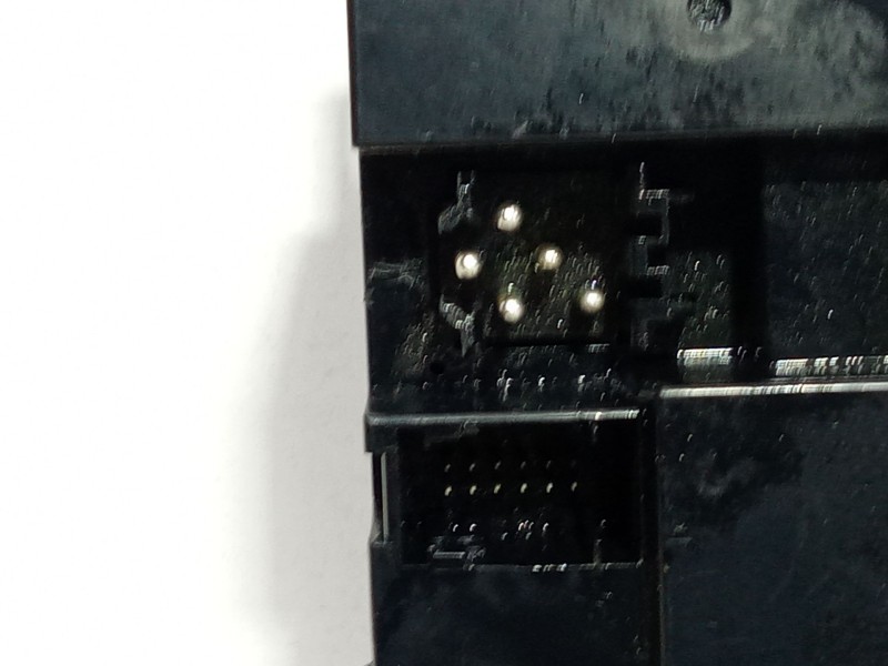 Recambio de mando elevalunas delantero izquierdo para land rover range rover iii (l322) 4.4 4x4 referencia OEM IAM YUD000292PVA 
