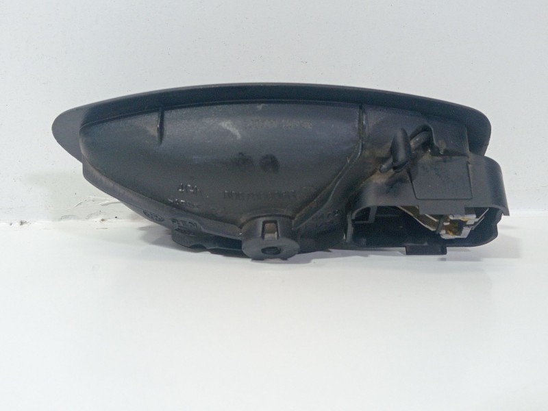 Recambio de maneta interior delantera izquierda para renault laguna grandtour iii 2009 referencia OEM IAM   
