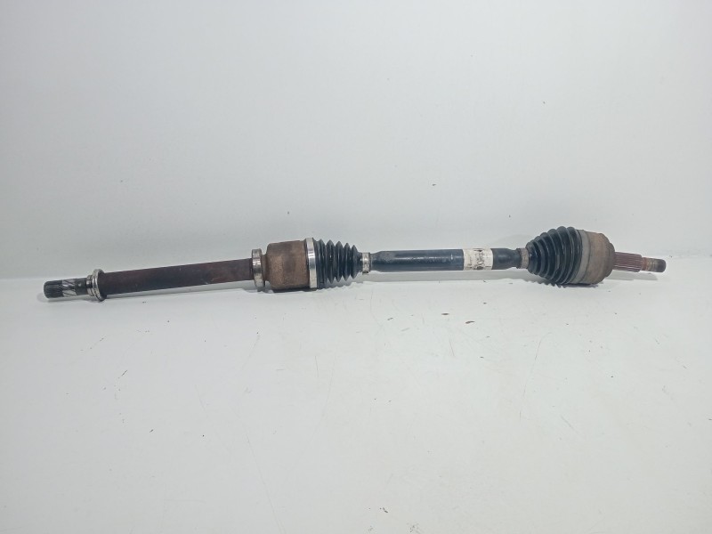 Recambio de transmision delantera derecha para renault laguna grandtour iii 2009 referencia OEM IAM 8200387466  