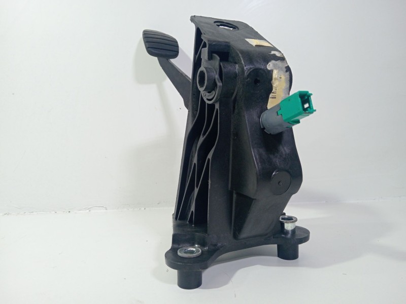 Recambio de pedal embrague para renault laguna grandtour iii 2009 referencia OEM IAM 09255210  
