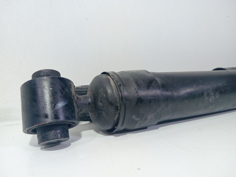 Recambio de juego amortiguadores trasero para renault laguna grandtour iii 2009 referencia OEM IAM 62100007R  