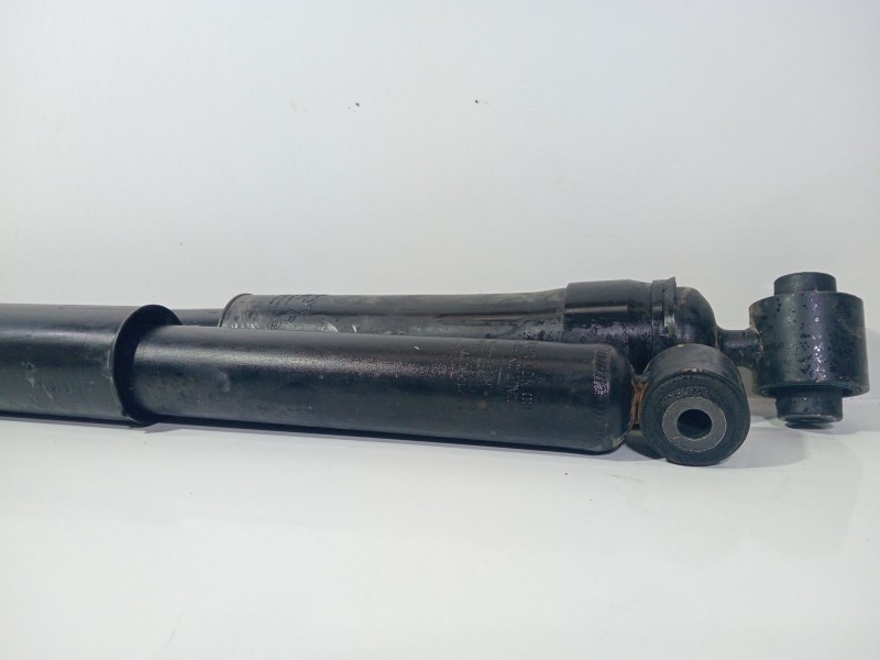 Recambio de juego amortiguadores trasero para renault laguna grandtour iii 2009 referencia OEM IAM 62100007R  