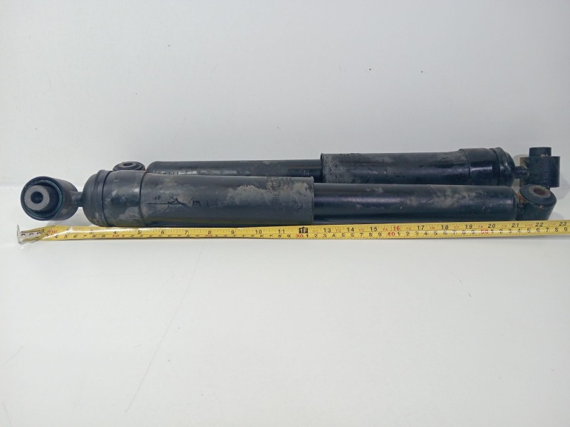 Recambio de juego amortiguadores trasero para renault laguna grandtour iii 2009 referencia OEM IAM 62100007R  