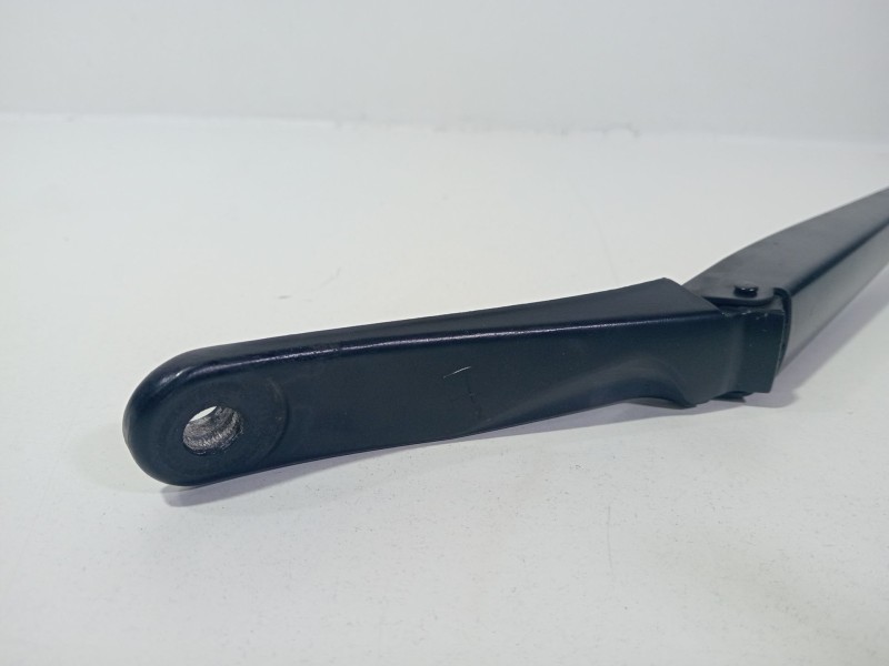 Recambio de brazo limpia delantero izquierdo para renault laguna grandtour iii 2009 referencia OEM IAM 80017257  