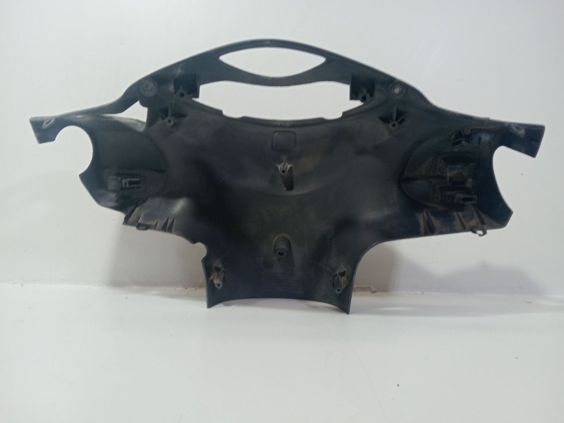 Recambio de moldura para honda ps ps 125i (jf17) referencia OEM IAM 53206KTZD000  