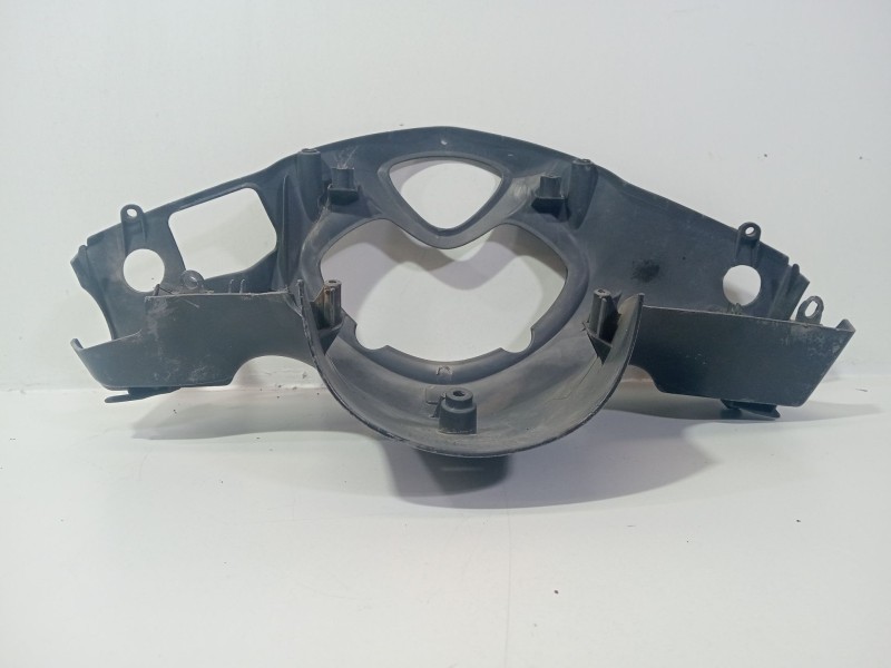 Recambio de moldura para honda ps ps 125i (jf17) referencia OEM IAM 53206KTZD000  