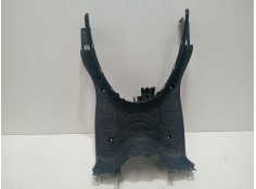 Recambio de moldura para honda ps ps 125i (jf17) referencia OEM IAM 64310KTZAD000  