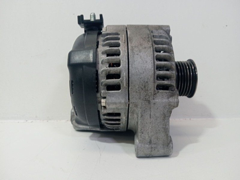Recambio de alternador para bmw 2 active tourer (f45) 218 d referencia OEM IAM 1042118181  