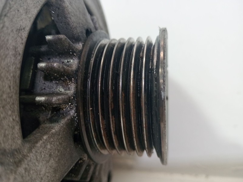 Recambio de alternador para bmw 2 active tourer (f45) 218 d referencia OEM IAM 1042118181  