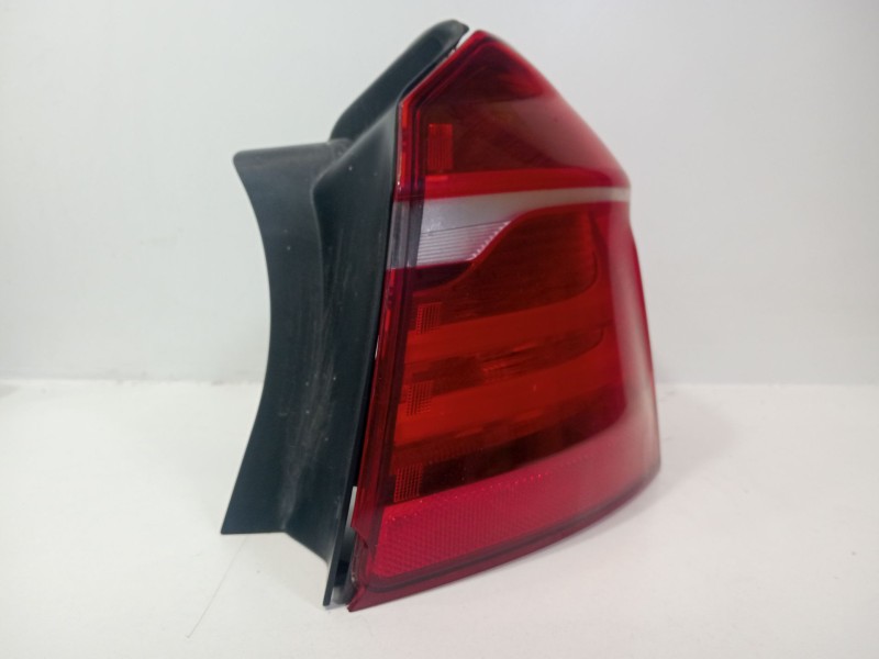 Recambio de piloto trasero derecho para bmw 2 active tourer (f45) 218 d referencia OEM IAM 731106014  