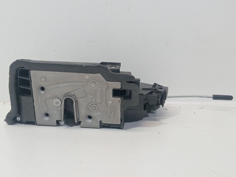 Recambio de cerradura puerta delantera derecha para bmw 2 active tourer (f45) 218 d referencia OEM IAM 51217281934  